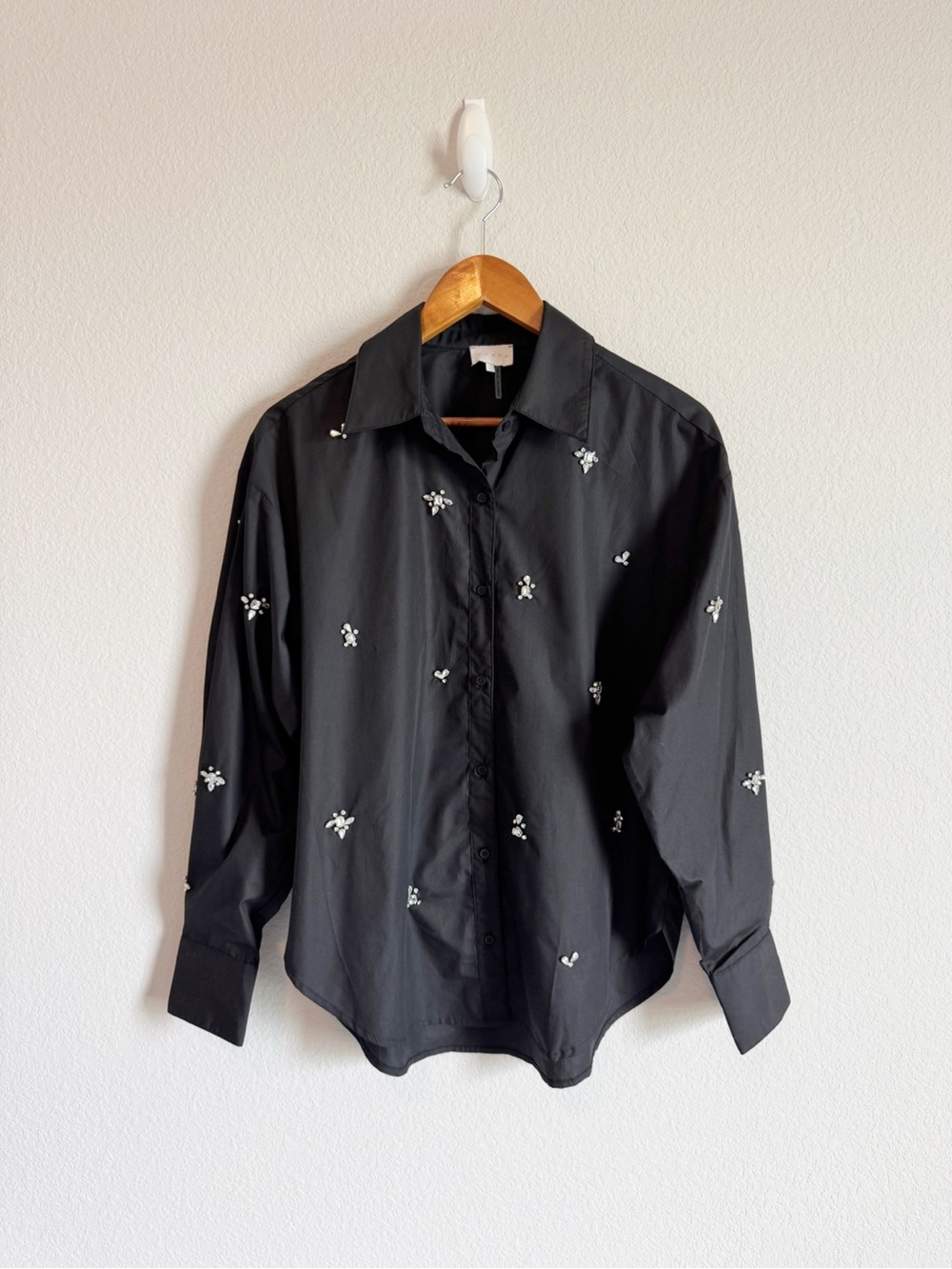 Entro Women's Black Rhinestone Bedazzled Embellished Button Down Top Size Small